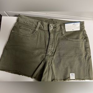 Arizona Jean Company, Size 11, Olive